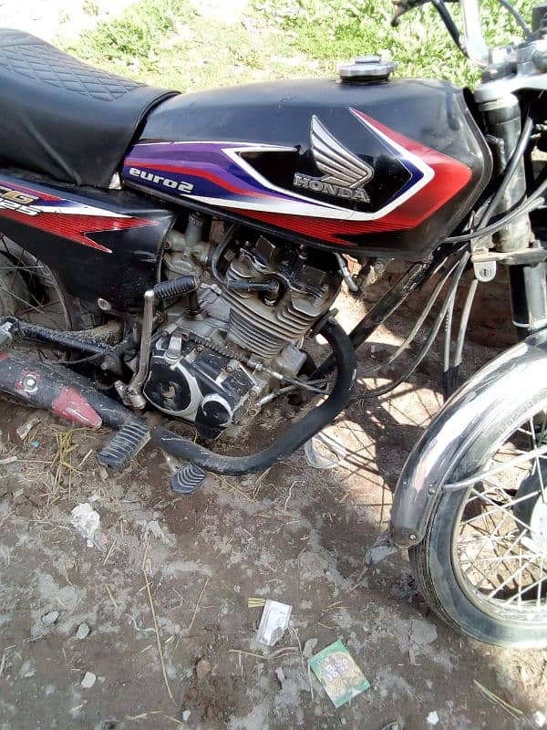 Honda 125 2016 madil 4