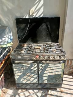 5 Burner Gas Cabin Stove attached 2 doors .