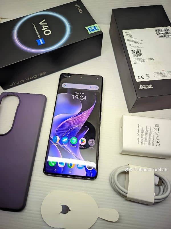 V40 Vivo 5g 2