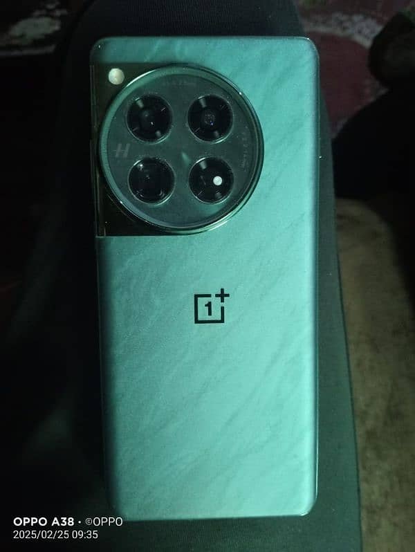 OnePlus green 16/512 1