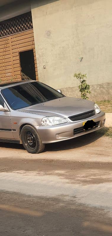 Honda Civic Oriel 2000 4