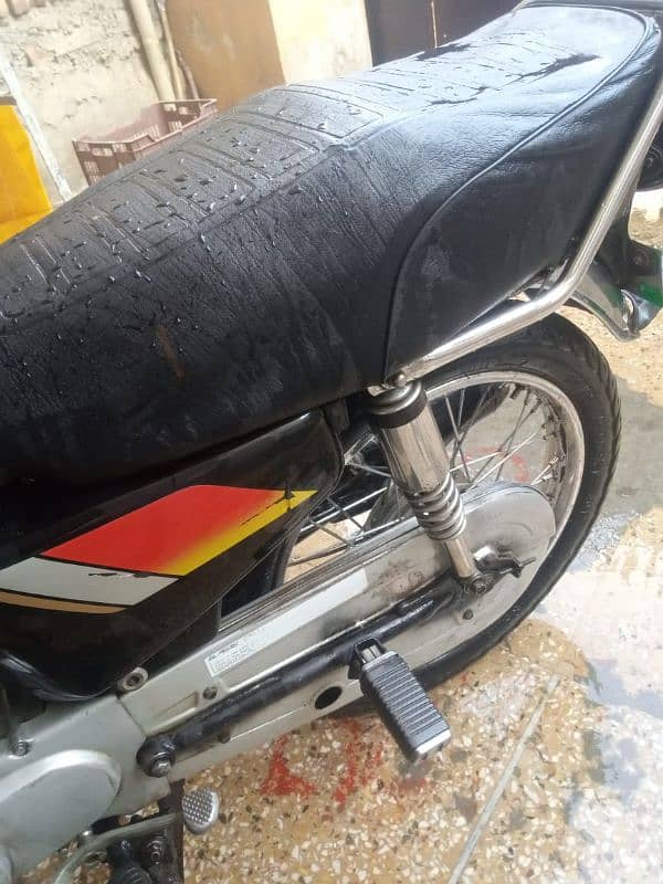 Honda 125 15 model urgent sale 1