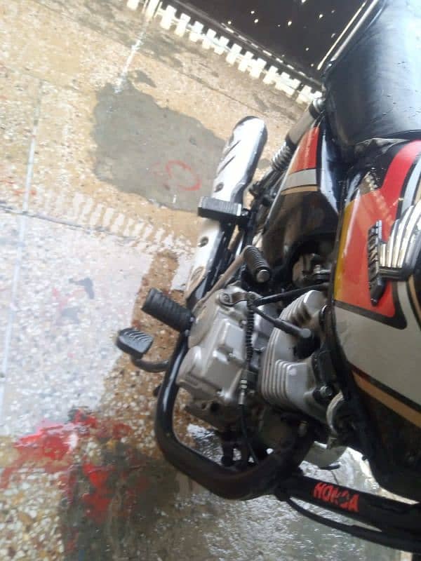 Honda 125 15 model urgent sale 4