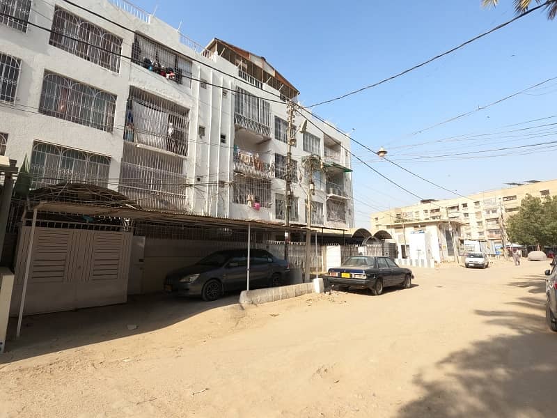 A Well Designed Prime Location Flat Is Up For sale In An Ideal Location In Karachi 0