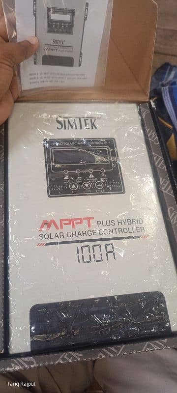 100A Simtek Hybrid MPPT Controller 1