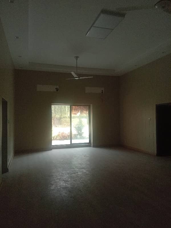 4 Kanal Hosue Available For Rent In Garden Town 20