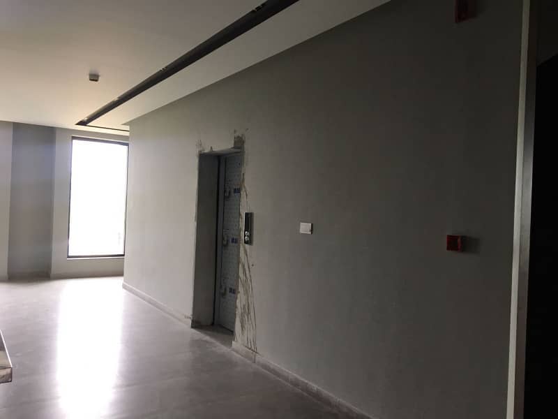 555 Sq Ft Commercial Space For Rent In Brand New Plaza Available On Rent In G-9 Markaz 1