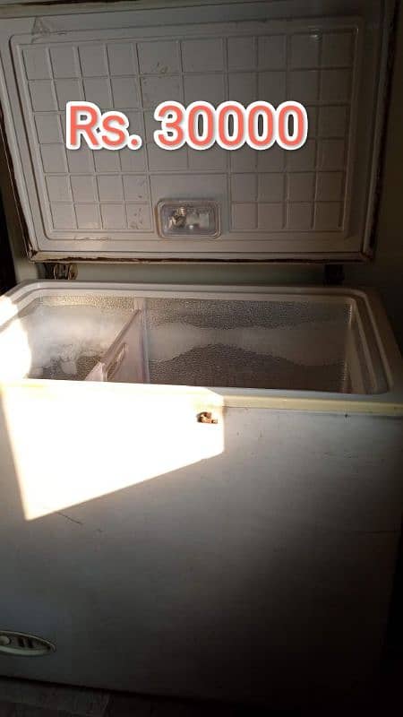 Single door waves deep freezer on urgent sale 1