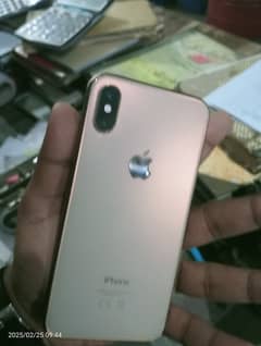 Iphone XS 64GB Golden Color