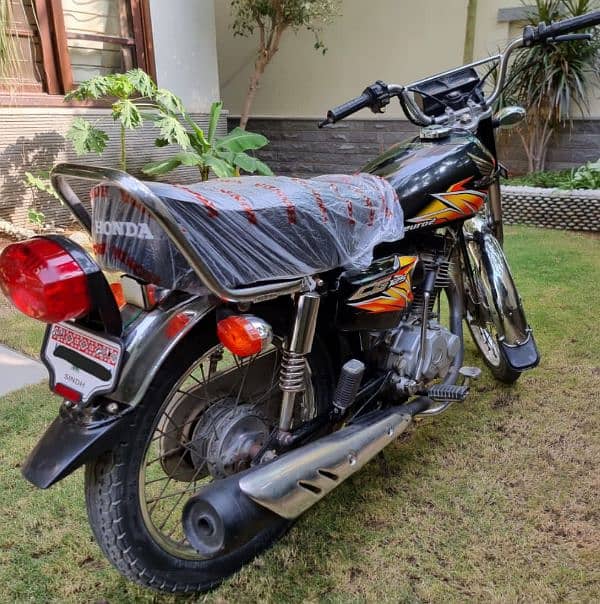 Honda CG 125 for sale contact 03/47/86/16/552 only WhatsApp on 1