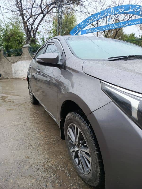 Toyota Altis Grande 1.8 2015 2