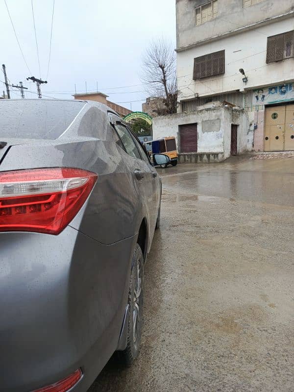 Toyota Altis Grande 1.8 2015 3