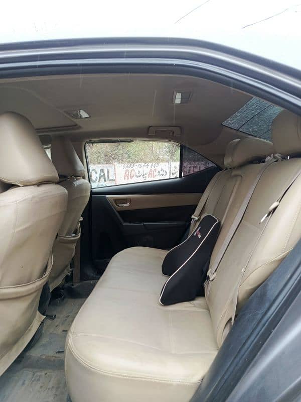 Toyota Altis Grande 1.8 2015 6