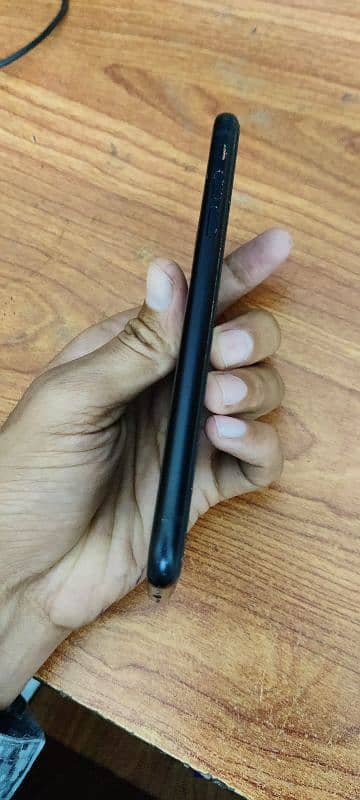 Apple Iphone XR iCloud Lock 2