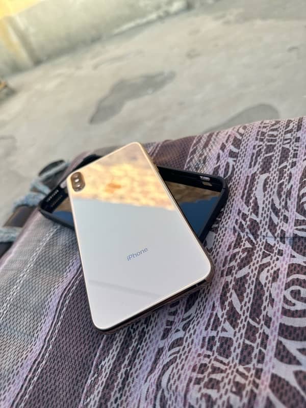 iPhone xs max 256gb PTA approved 3