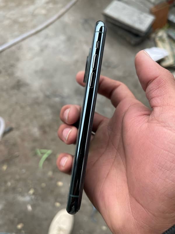 iphone 11 pro PTA approved 3