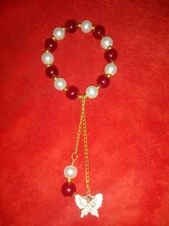 Pearls bracelet