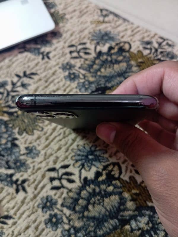 iphone 11 pro max non pta 4