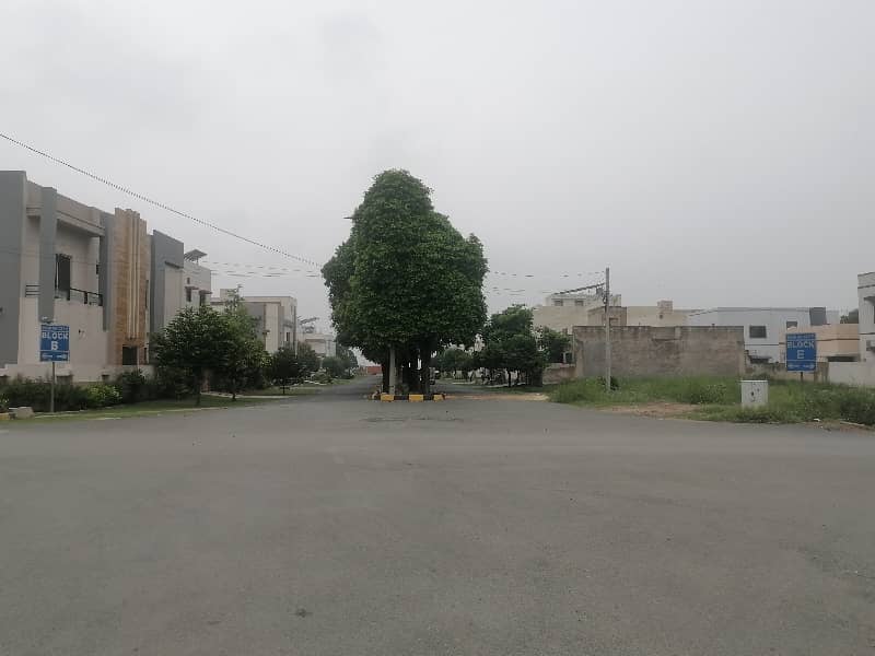 Near To Park Residential Plot Of 40 Marla For Sale In Wapda City - Block F 6