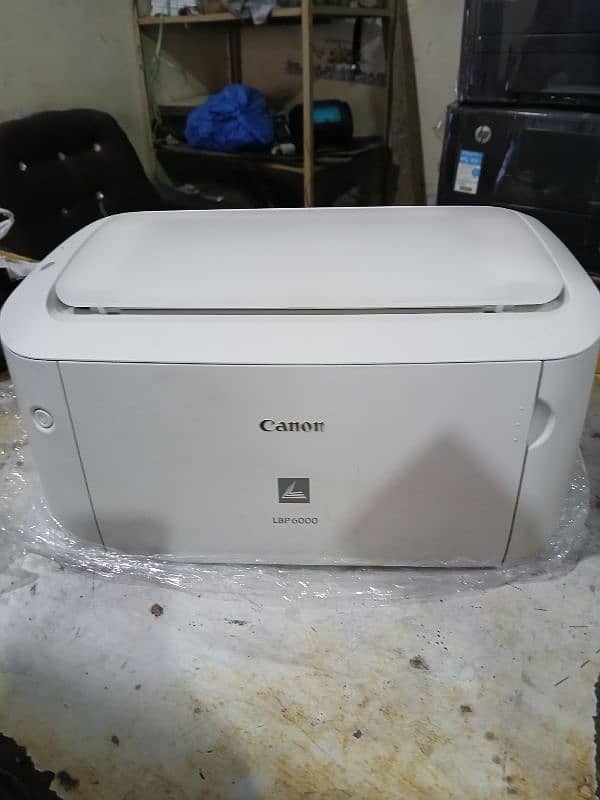 CANON Leaser jet Printer 2