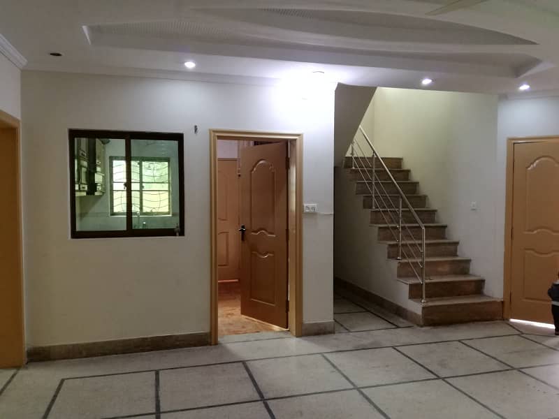 10 Marla Corner Owner Constructed House Near Talwar Chownk For Sale In Overseas A Bahria Town 2