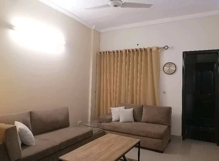 Affordable Flat Of 5 Marla Is Available For rent 3