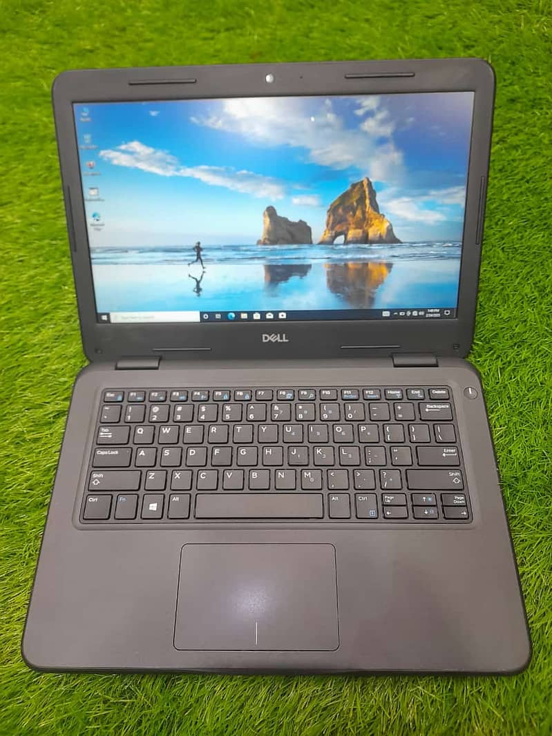 laptop | DELL LATITUDE 3300 | i3 | 7th Generation | 4GB RAM/128 GB SSD 5