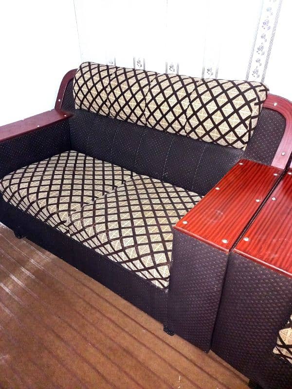 6 Seater Heavy Duty Sofa Set Slightly Use 10