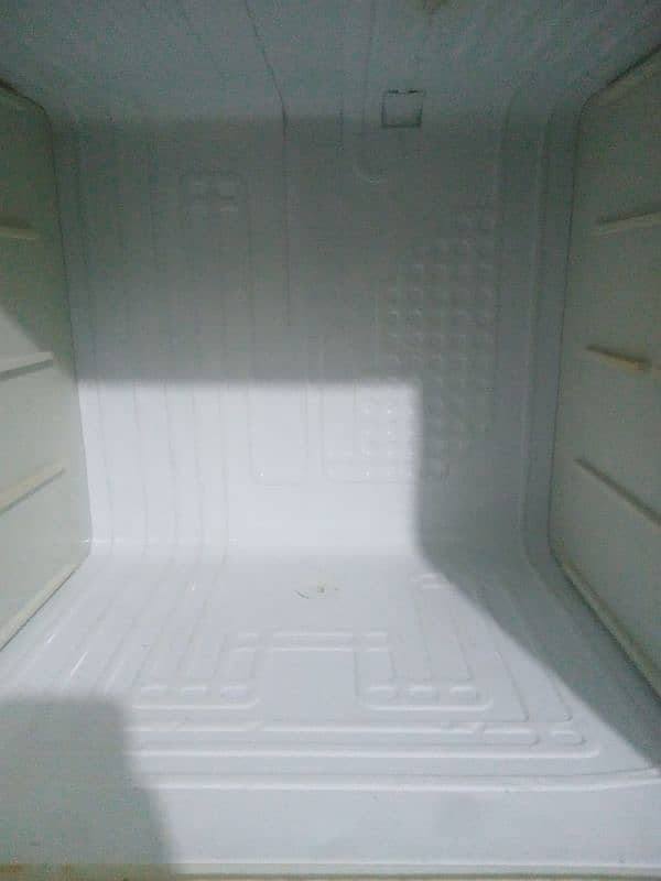 Dawlance Dabal door fridge 3