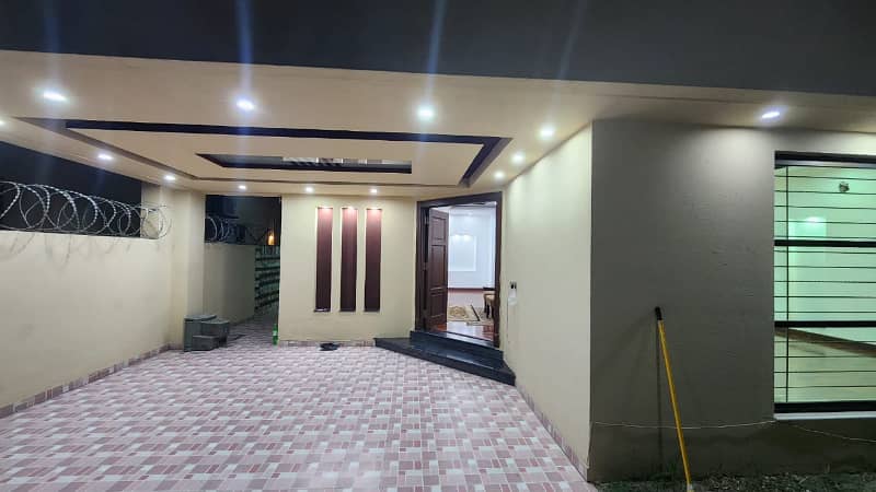 10 Marla House For Sale In DHA Phase 5 10