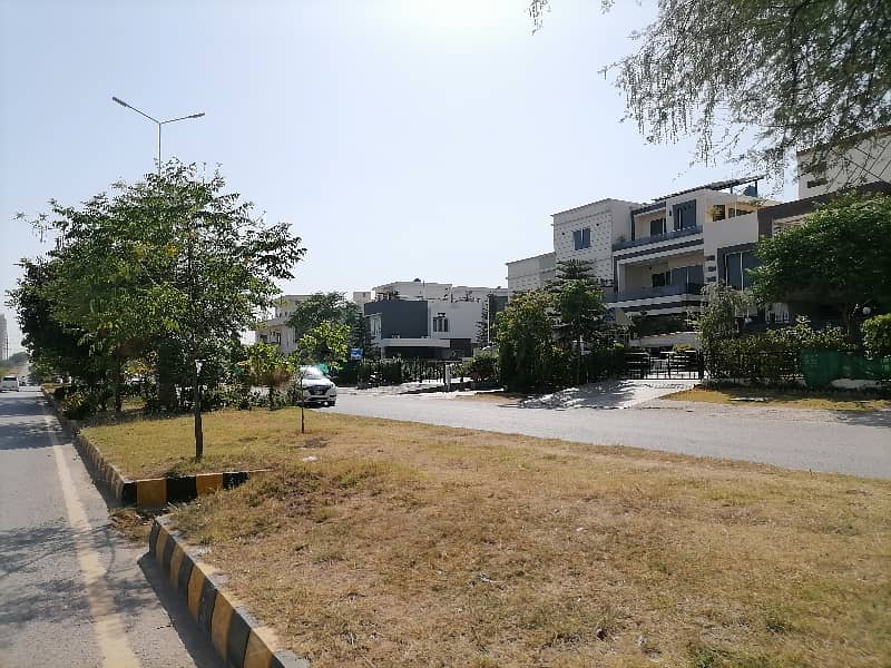 Residential Plot For sale In G-14 21