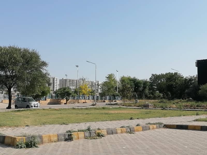 Residential Plot For sale In G-14 27