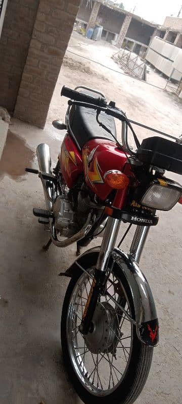 Honda GC 125 new condition 2