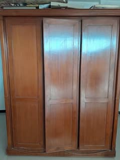 Complete Bedrrom Set purewooden for urgent sale