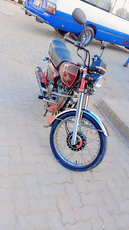 Honda 125 good condition 3