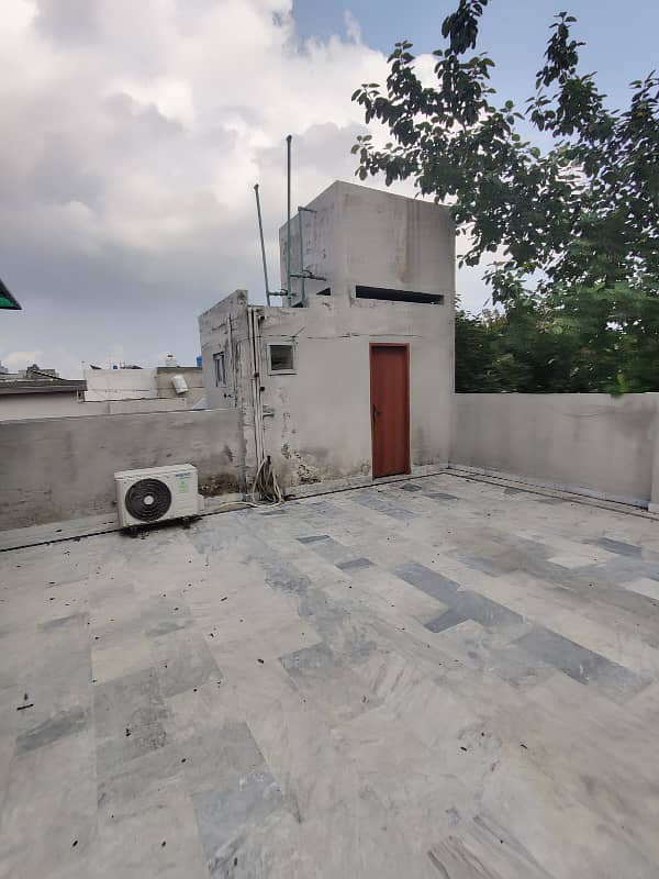 10 Marla House for Rent in Judicial Colony for Family and Silent office (Call center + Software house) 6