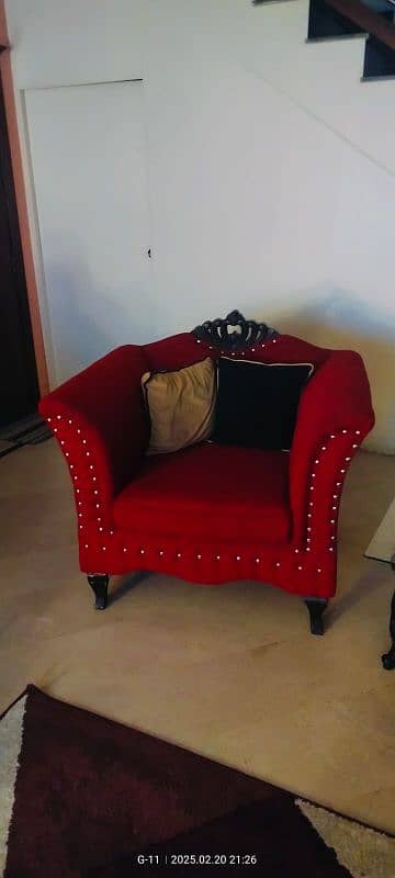 7 seater luxurious velvet red sofa set 1