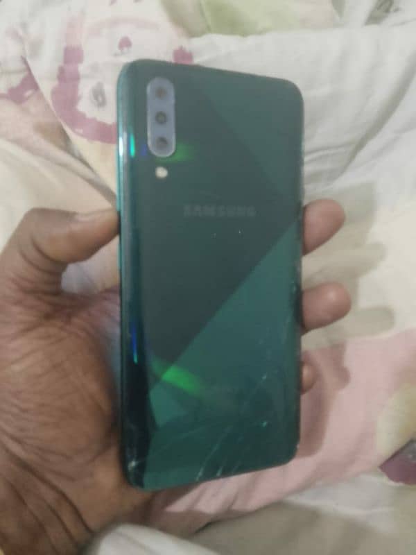 Samsung Galaxy A70s copy 4gb 128gb sim card ok glass crack pr workig h 1