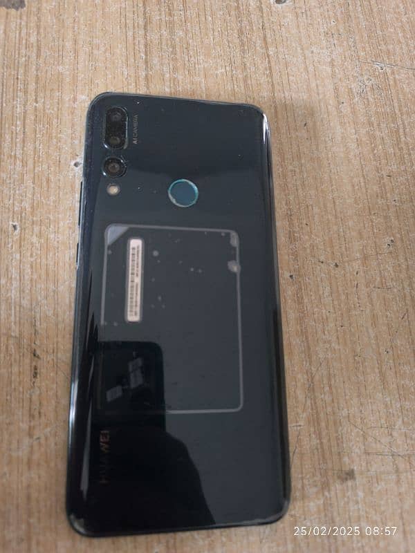 Huawei Y9 Prime 4