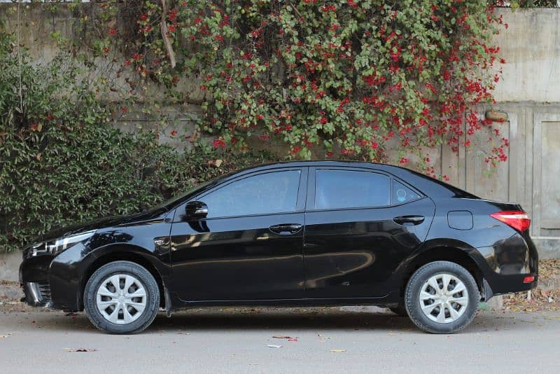 Toyota Corolla XLI 2014 3