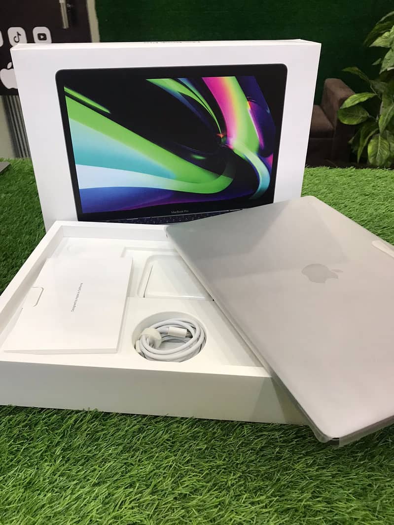 Macbook Pro 2020 13”inch M1 Chip 8Gb Ram 512 Gb Ssd 0