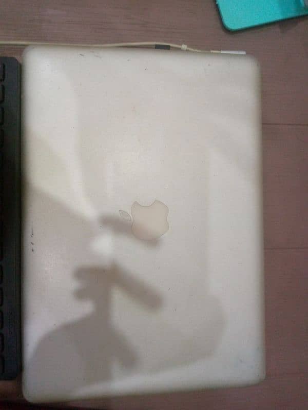 MacBook Pro 2012 (Urgent Sale) 4