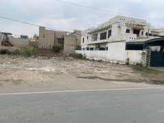 20 marla plot for sale in air line society  Ucp university  Hot location  Main apporced  Near to main road