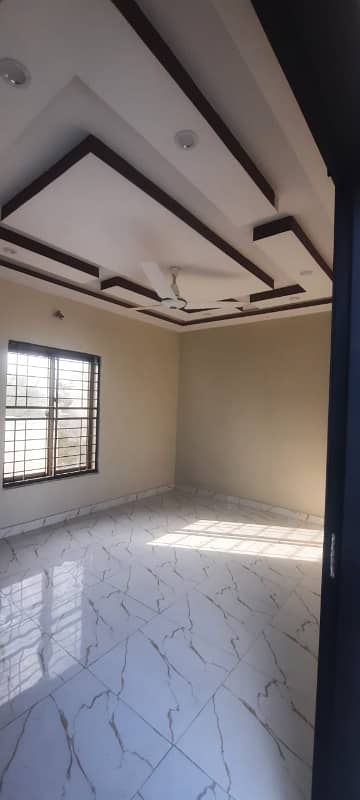 5 Marla Brand New House For Rent 12