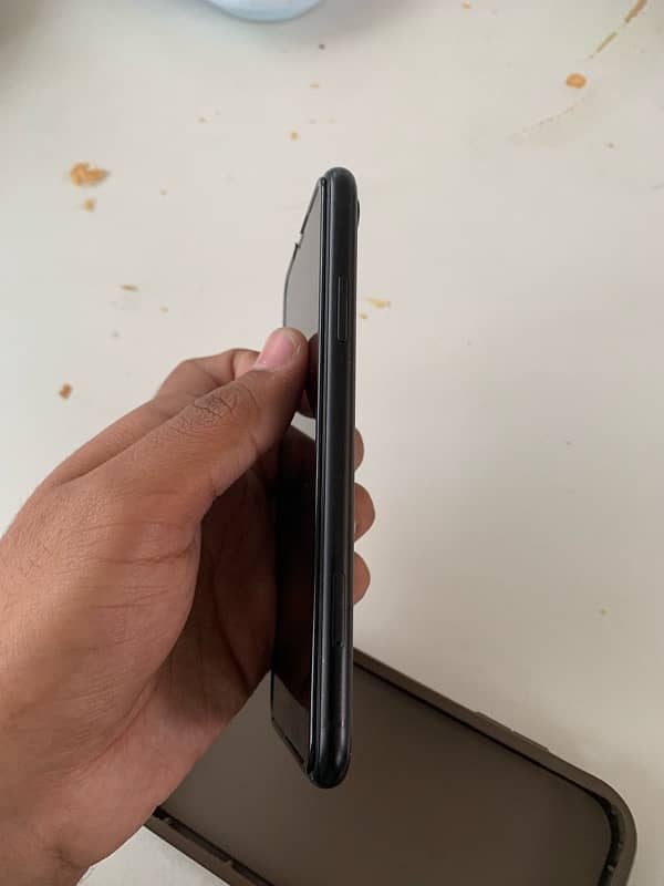 iphone xr 87 health no damage 03449418883 6