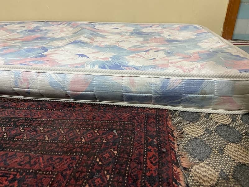 Medicare medicated mattress in excellent condition up for sale 4