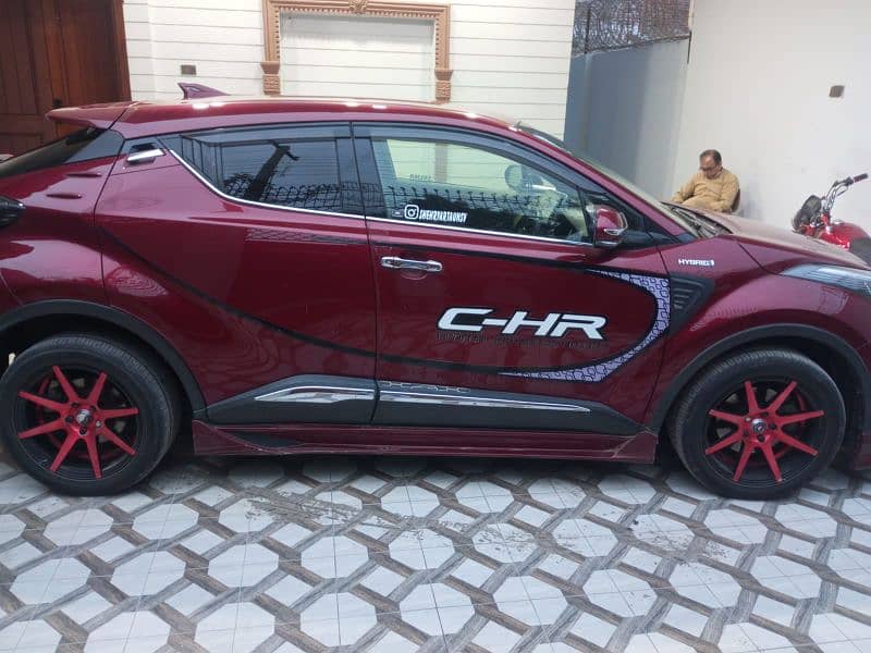 Toyota C-HR 2017 3