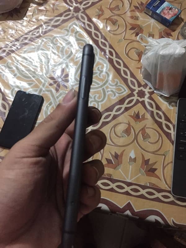 iPhone 11 pta approved 64gb for sale 3