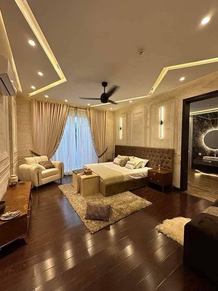 DREAM HOME OFFERS One Kanal Lower Portion Is Available For Rent In DHA Phase 4 Lahore At Super Hot Location. 9