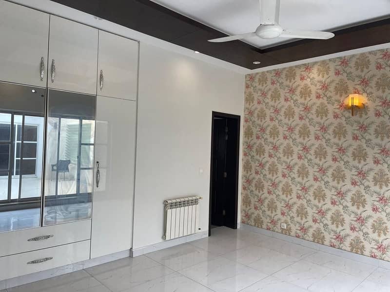 DREAM HOME OFFERS One Kanal Upper Portion Is Available For Rent In DHA Phase 06 Lahore 3